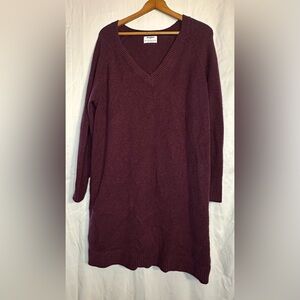 Old Navy Women’s SoSoft Black Cherry Long Sleeve V-Neck Sweater Dress size Large